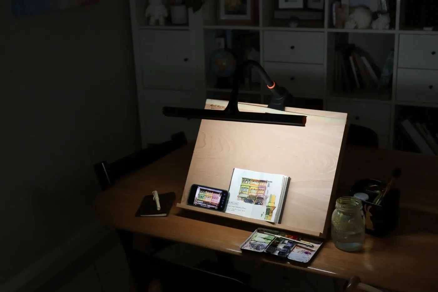 |photo of my studio setup with easel lamp